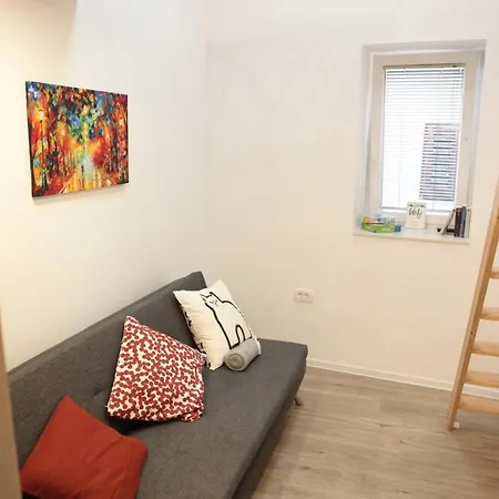 Deep Blue Casa Koper